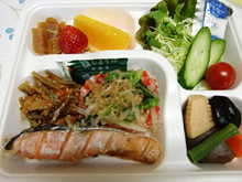 野菜・鮭弁当